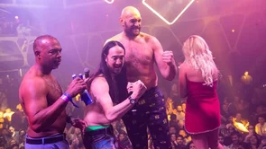 Tyson Fury i Steve Aoki u klubu bez majici proslavili pobjedu!